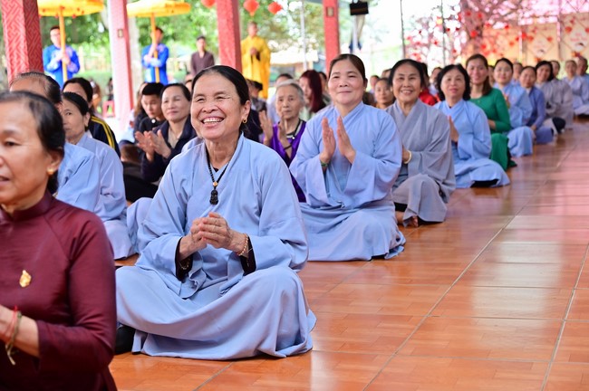 Ngày thứ mười hai, chuyến Phật sự miền Bắc, giảng pháp tại chùa Vạn Đại Phước – chùa Phúc Lạc