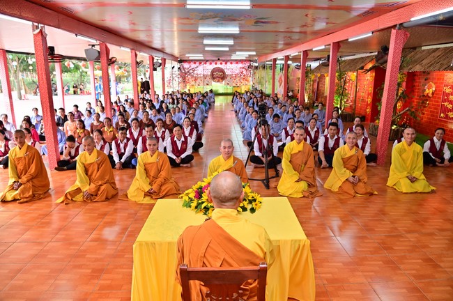 Ngày thứ mười hai, chuyến Phật sự miền Bắc, giảng pháp tại chùa Vạn Đại Phước – chùa Phúc Lạc