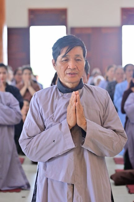 Preaching dharma at Giai Lam pagoda in the eleventh day of propagation trip in the Northern