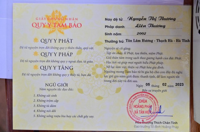 Preaching dharma at Giai Lam pagoda in the eleventh day of propagation trip in the Northern