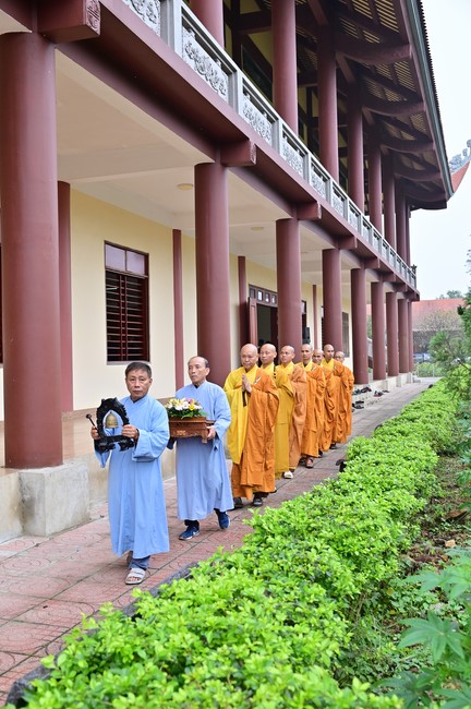 Preaching dharma at Giai Lam pagoda in the eleventh day of propagation trip in the Northern