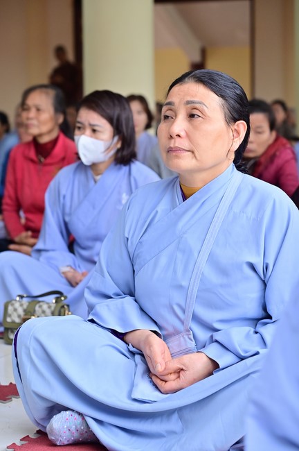 Preaching dharma at Giai Lam pagoda in the eleventh day of propagation trip in the Northern