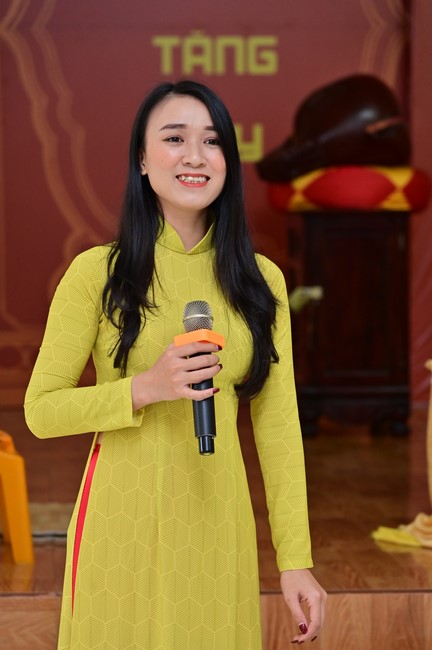 Preaching dharma at Giai Lam pagoda in the eleventh day of propagation trip in the Northern