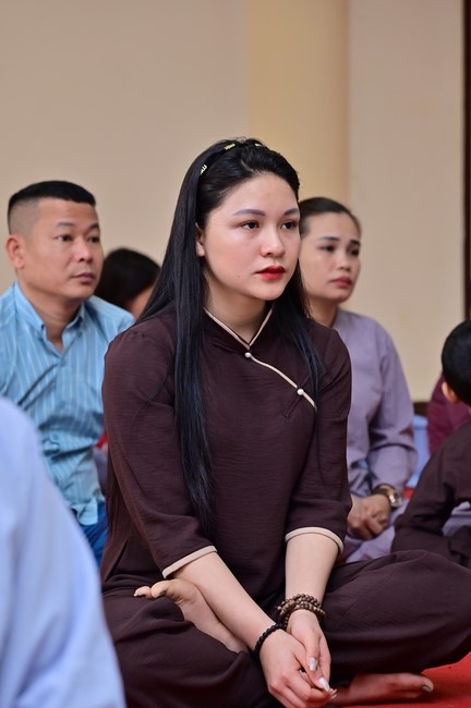 Preaching dharma at Giai Lam pagoda in the eleventh day of propagation trip in the Northern