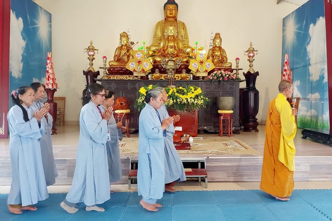 One - Day Retreat at Dong Cao pagoda,  Thanh Hoa