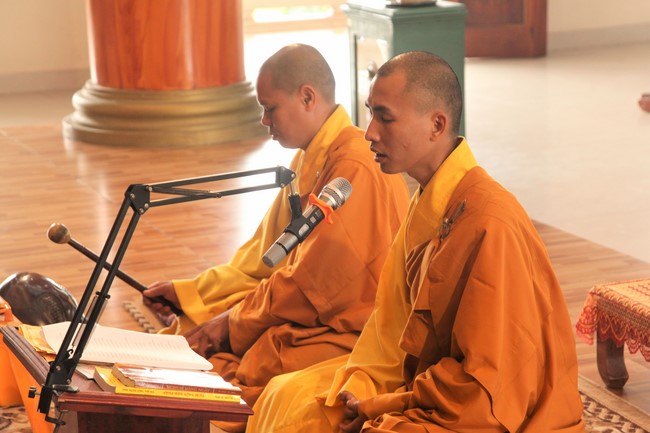 One- day Retreat at Giai Lam Pagoda - Ha Tinh