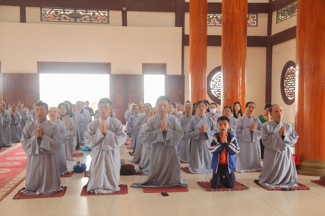One- day Retreat at Giai Lam Pagoda - Ha Tinh