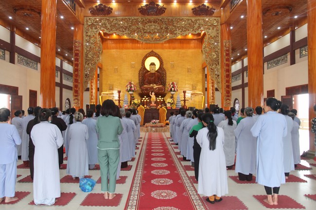 One- day Retreat at Giai Lam Pagoda - Ha Tinh