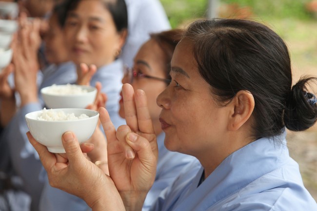 One- day Retreat at Giai Lam Pagoda - Ha Tinh
