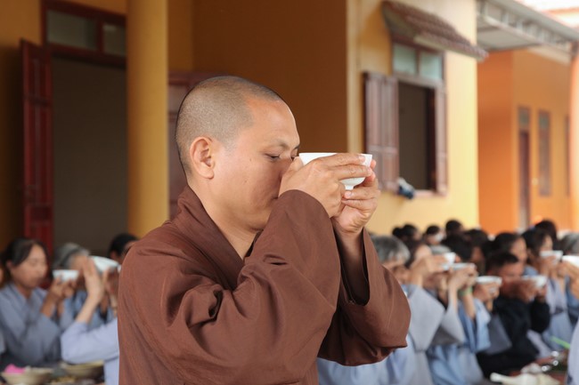 One- day Retreat at Giai Lam Pagoda - Ha Tinh