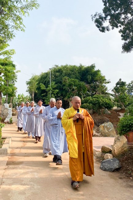 One-Day Peaceful Retreat at Suoi Phap Pagoda
