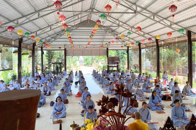One-Day Peaceful Retreat at Suoi Phap Pagoda