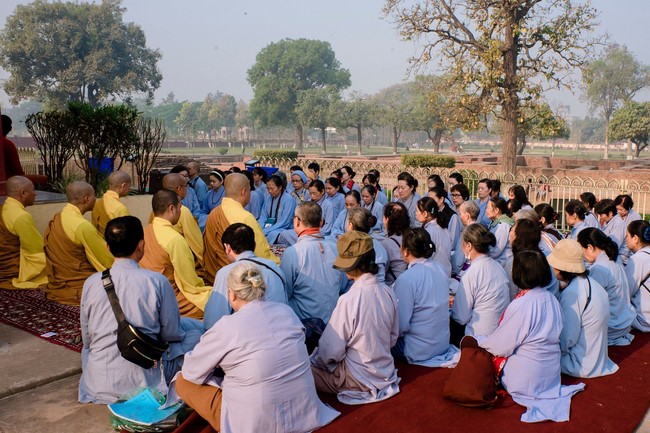 Chùa Hòa Phúc – Hà Nội: Khoá tu học “Về Miền Đất Phật”