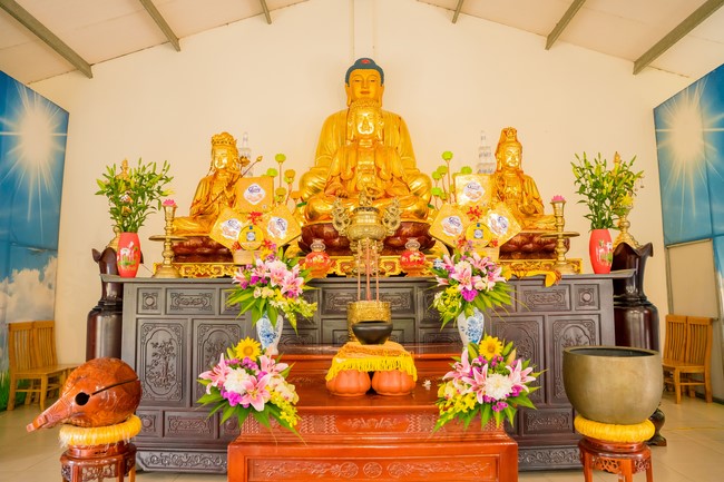 Robe-Bowl welcome Ceremony from India at Dong Cao Pagoda - Thanh Hoa