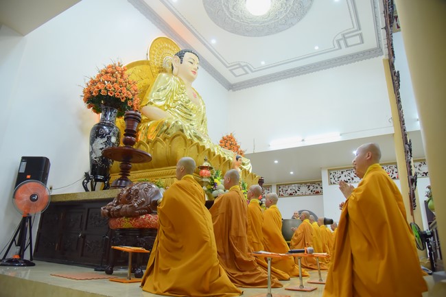 Repentance ceremony on Feb. 30th, Year of the Cat