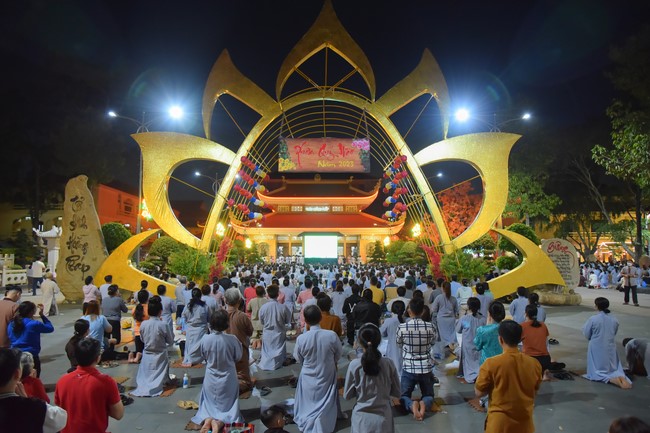 Repentance ceremony on Feb. 30th, Year of the Cat