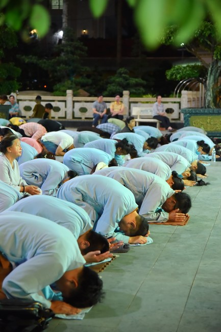 Repentance ceremony on Feb. 30th, Year of the Cat