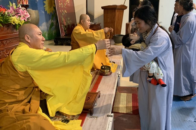 Repentant Ceremony on Feb. 30th, Year of the Cat at Dong Cao pagoda