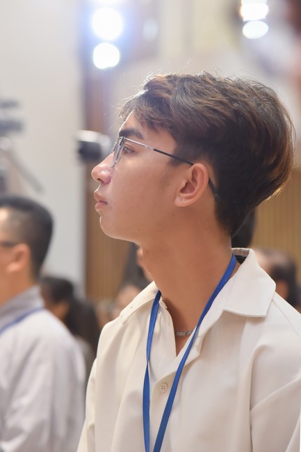 First day of Retreat Establishing communication in the family - Solving knots, reconnecting deep love of Plum Village.