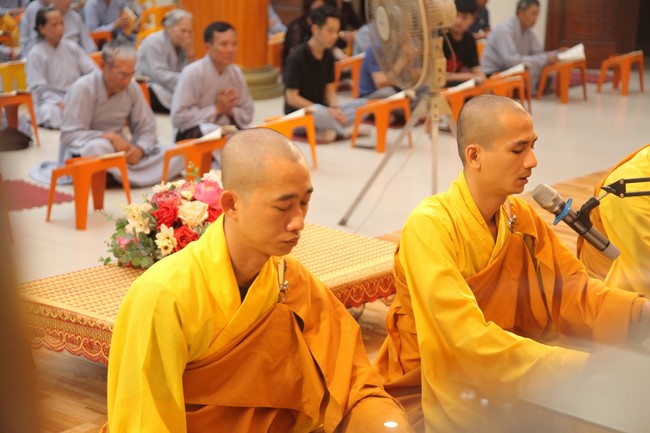 Repentance ceremony on Feb. 30th, Year of the Cat at Giai Lam Temple – Ha Tinh