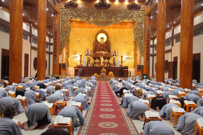 Repentance ceremony on Feb. 30th, Year of the Cat at Giai Lam Temple – Ha Tinh