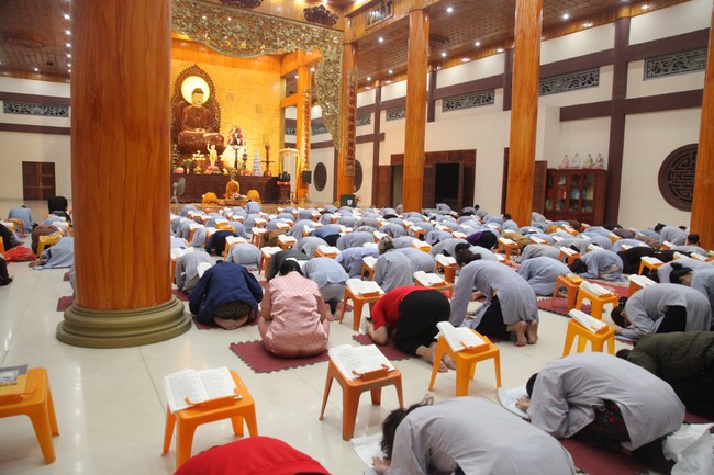 Repentance ceremony on Feb. 30th, Year of the Cat at Giai Lam Temple – Ha Tinh