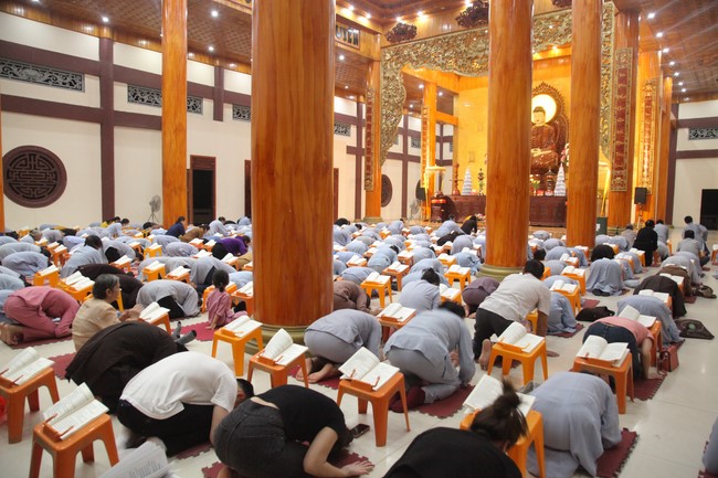 Repentance ceremony on Feb. 30th, Year of the Cat at Giai Lam Temple – Ha Tinh