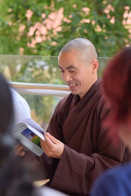 Second day of Retreat Establishing communication in the family - Solving knots, reconnecting deep love of Plum Village.