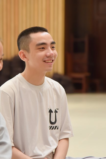 Second day of Retreat Establishing communication in the family - Solving knots, reconnecting deep love of Plum Village.