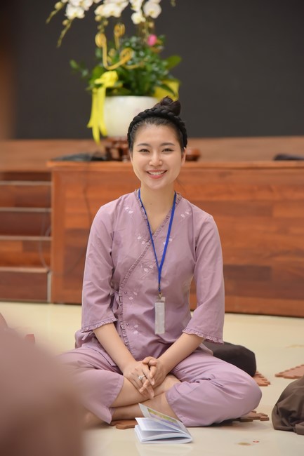 Second day of Retreat Establishing communication in the family - Solving knots, reconnecting deep love of Plum Village.