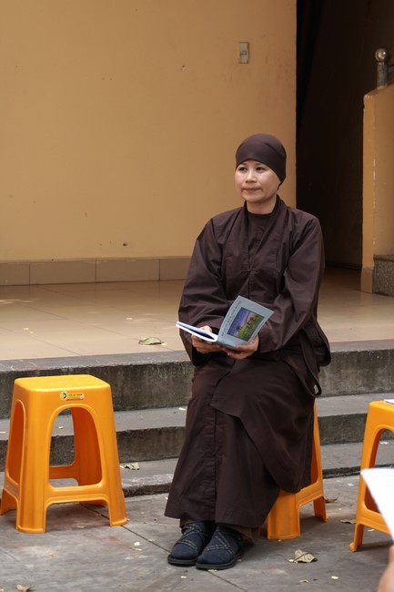 Second day of Retreat Establishing communication in the family - Solving knots, reconnecting deep love of Plum Village.