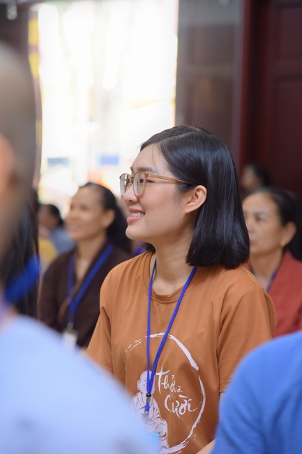 Fourth day closing the Retreat Establishing communication in the family - Solving knots, reconnecting deep love of Plum Village.