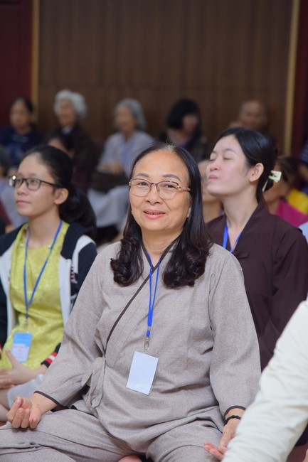 Fourth day closing the Retreat Establishing communication in the family - Solving knots, reconnecting deep love of Plum Village.