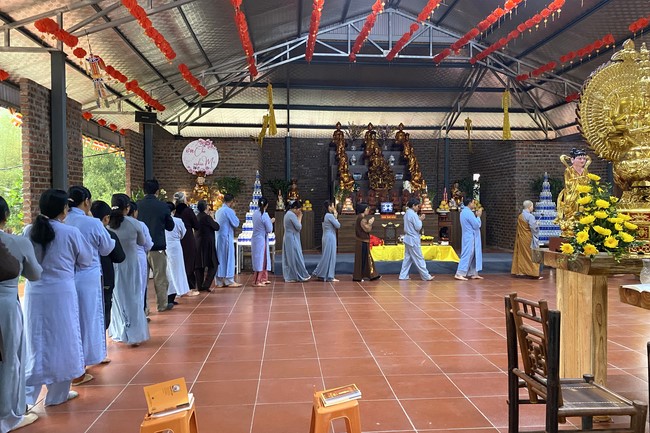 The ceremony putting statue Bodhisattva Avalokitesvara at Dai Co Viet Pagoda, Yen Bái