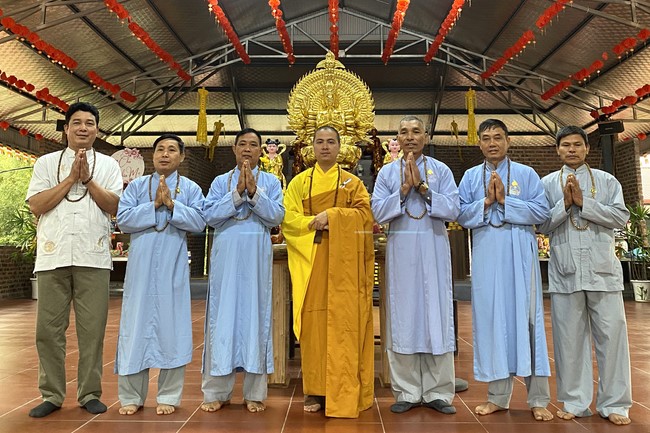 The ceremony putting statue Bodhisattva Avalokitesvara at Dai Co Viet Pagoda, Yen Bái