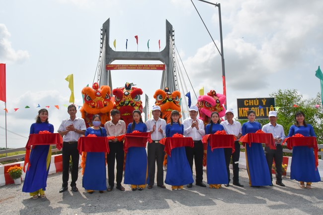 Lễ Khánh Thành cầu Kênh Giữa tại Hòn Đất, Kiên Giang