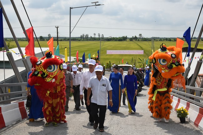 Lễ Khánh Thành cầu Kênh Giữa tại Hòn Đất, Kiên Giang