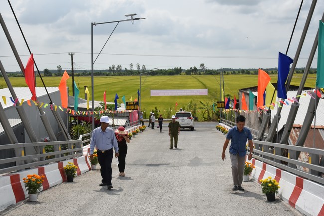 Lễ Khánh Thành cầu Kênh Giữa tại Hòn Đất, Kiên Giang