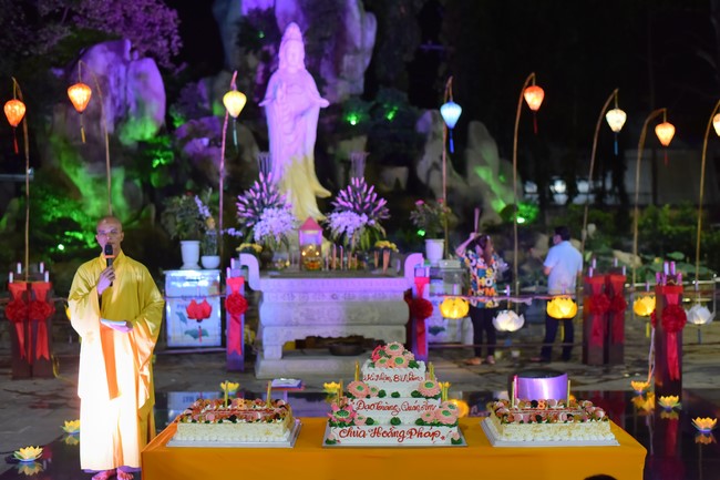 Prostrating the Names Avalokitesvara