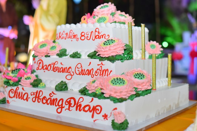 Prostrating the Names Avalokitesvara