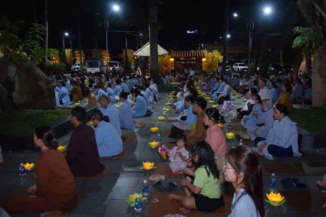 Prostrating the Names Avalokitesvara