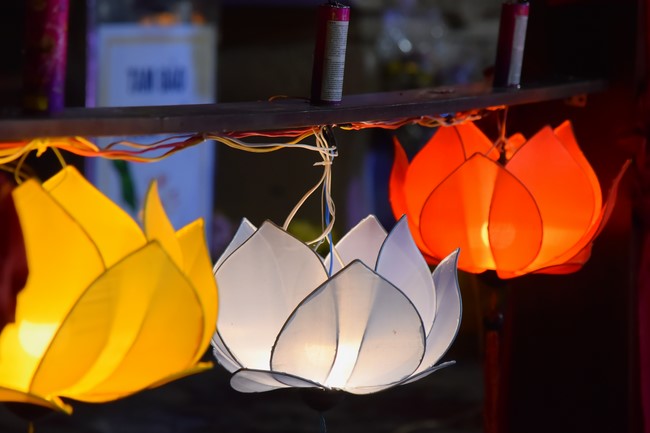 Prostrating the Names Avalokitesvara