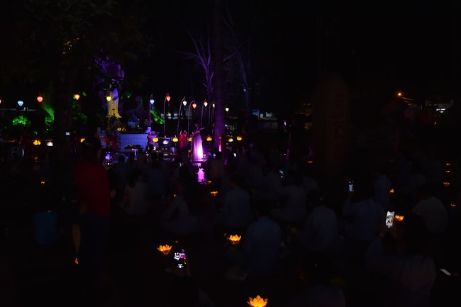 Prostrating the Names Avalokitesvara