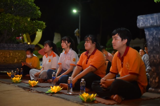 Prostrating the Names Avalokitesvara