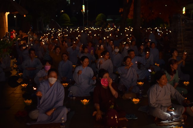 Prostrating the Names Avalokitesvara