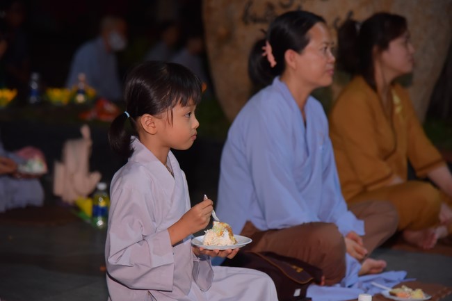 Prostrating the Names Avalokitesvara