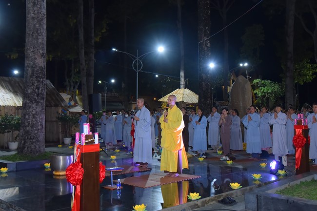 Prostrating the Names Avalokitesvara