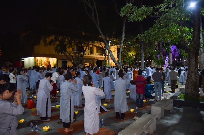 Prostrating the Names Avalokitesvara