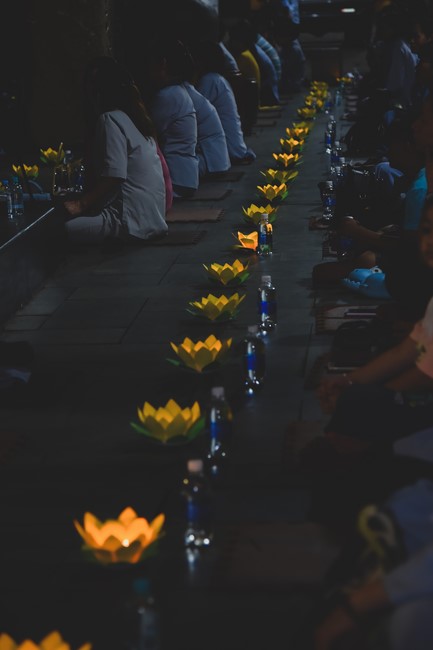 Prostrating the Names Avalokitesvara