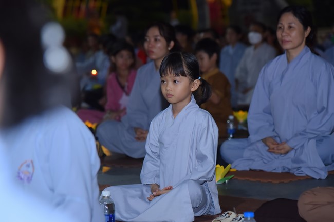 Prostrating the Names Avalokitesvara